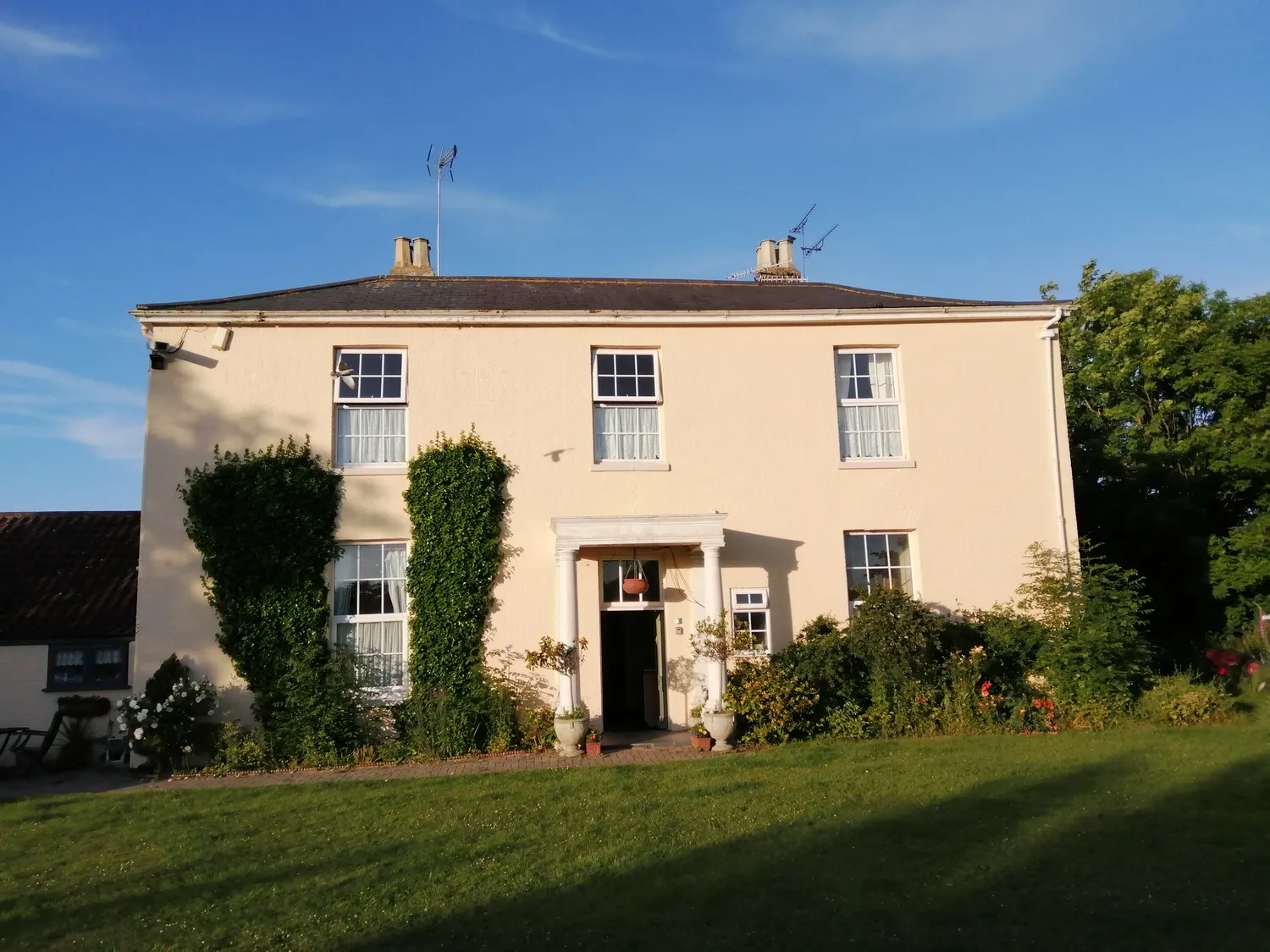 Winterton Hall (Photo: by Kathy)